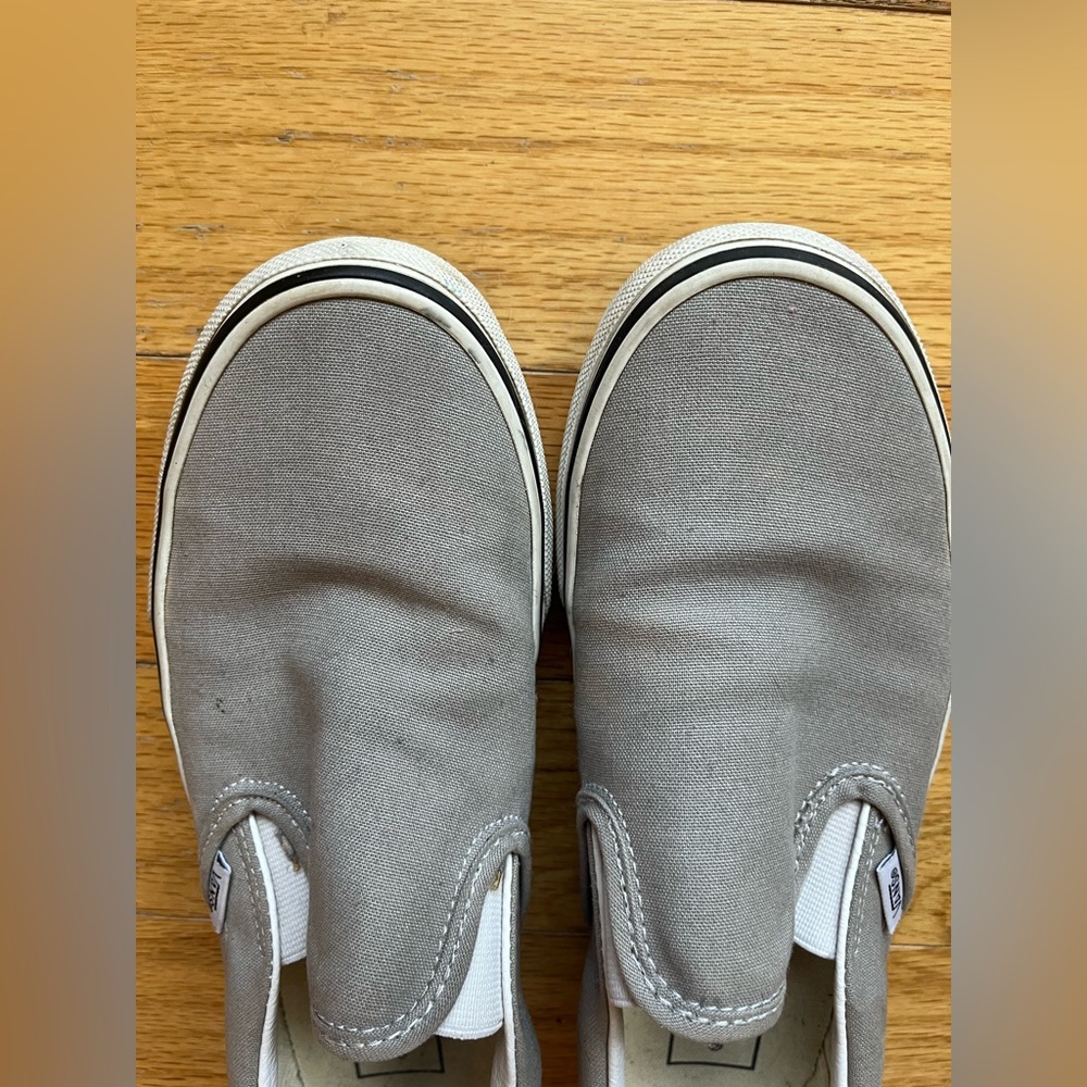 Gray Vans Size 8 Women’s‎